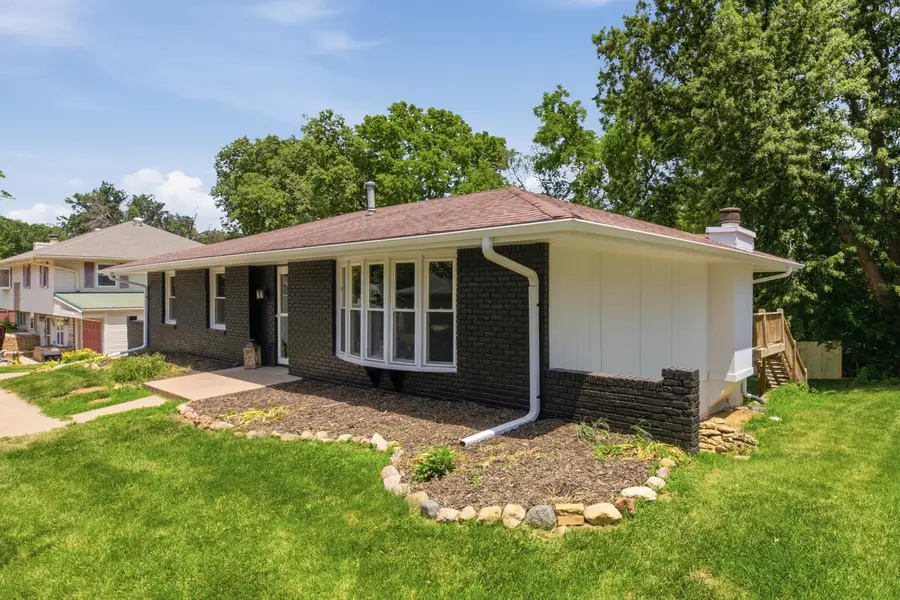 205 Wildwood Road, Council Bluffs, IA 51503 - #2