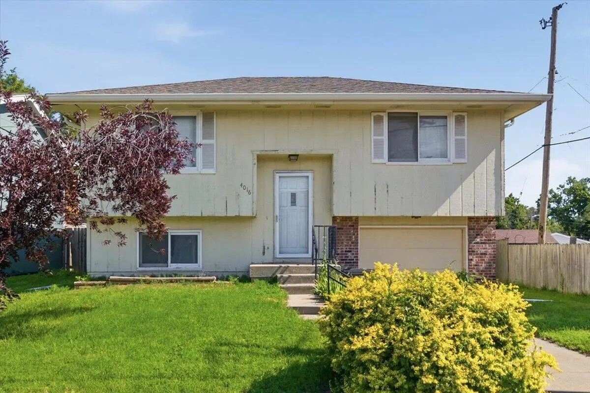 4016 Avenue C, Council Bluffs, IA 51501 - #1