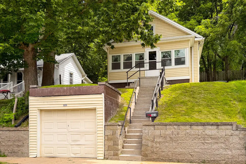 323 Benton Street, Council Bluffs, IA 51503 - #1
