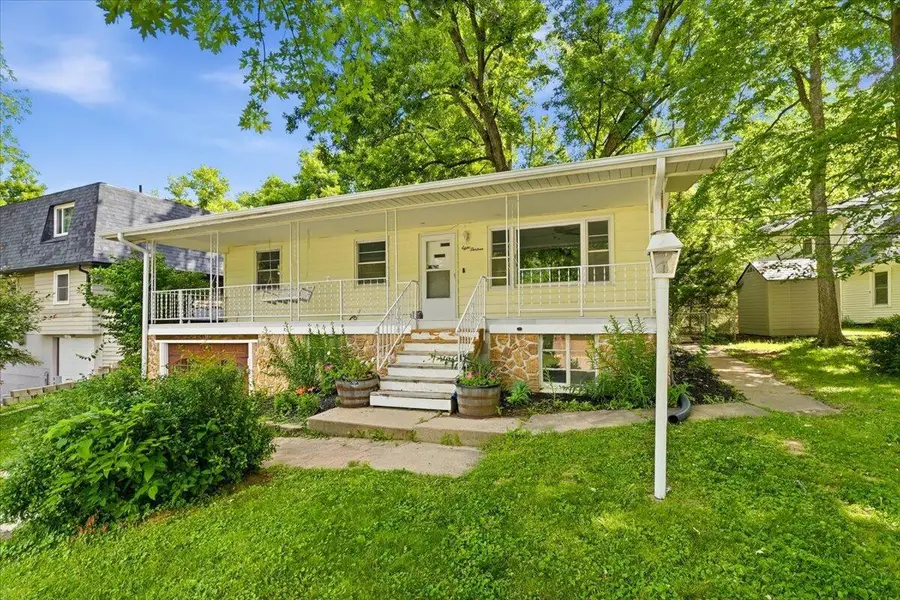 813 Mckenzie Avenue, Council Bluffs, IA 51503 - #2