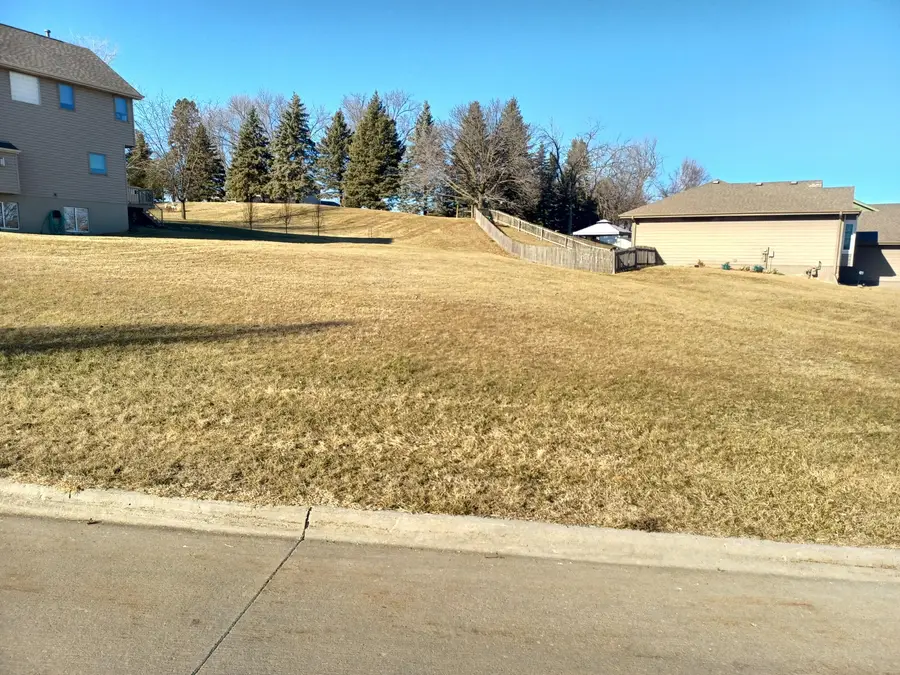 233 East View Drive, Council Bluffs, IA 51503 - #3