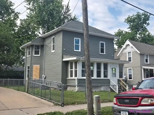 727 W Washington Avenue, Council Bluffs, IA 51503 - #2