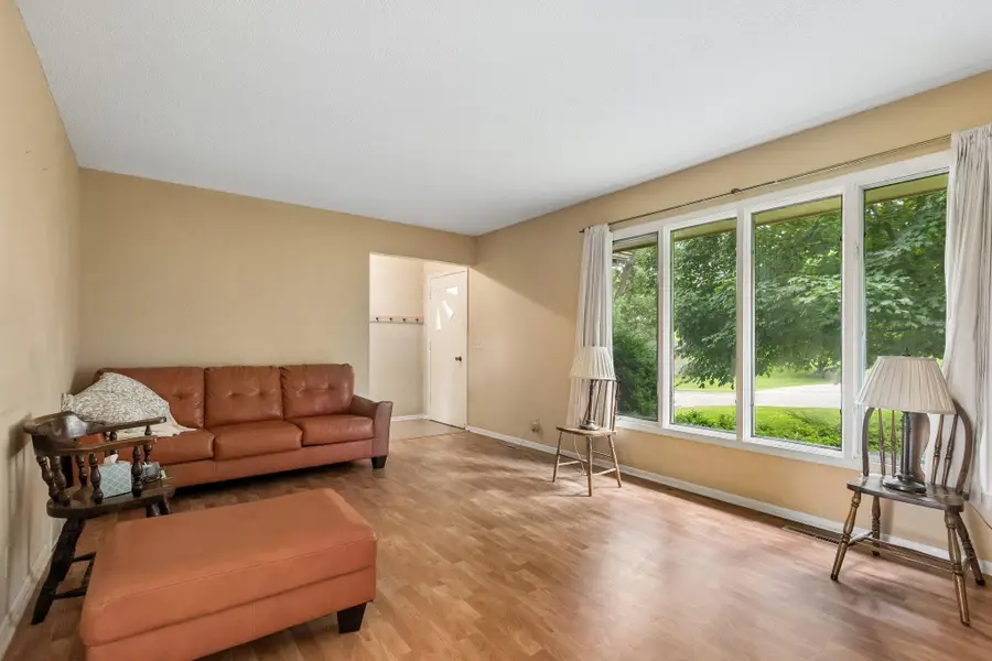 220 Cloverdale Drive, Council Bluffs, IA 51503 - #2