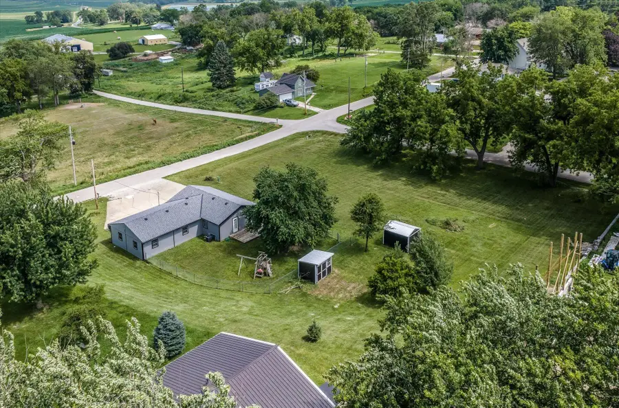 905 East Street, Tabor, IA 51653 - #3