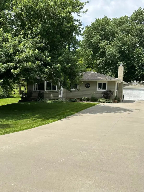 1889 Jennings Avenue, COUNCIL BLUFFS, IA 51503