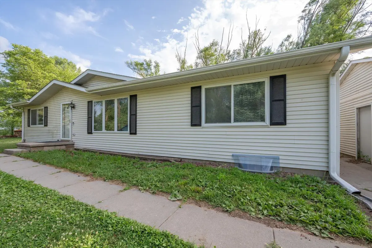 2359 Norton Avenue, Logan, IA 51546 - #1