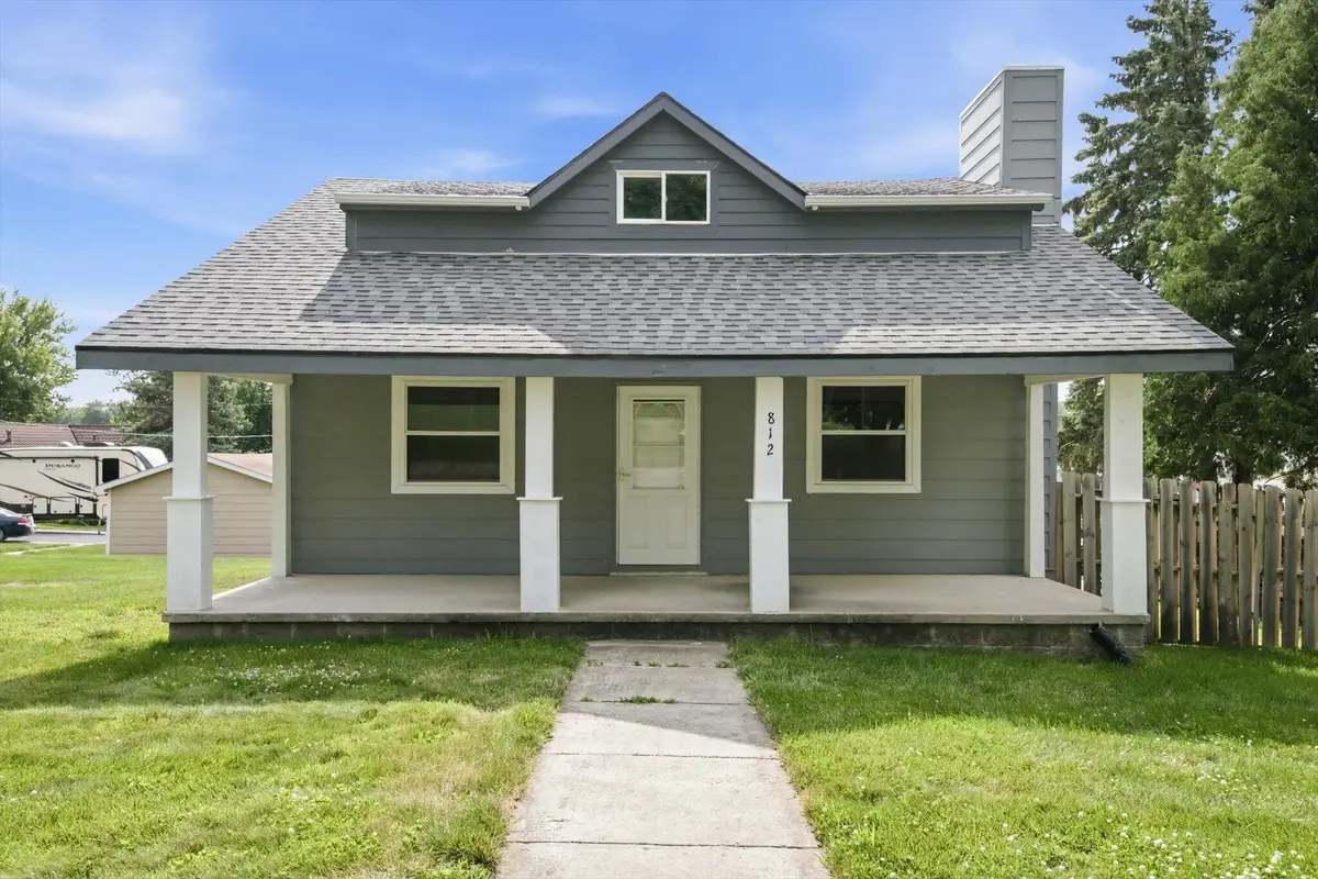 812 N Chestnut Street, Avoca, IA 51521 - #1