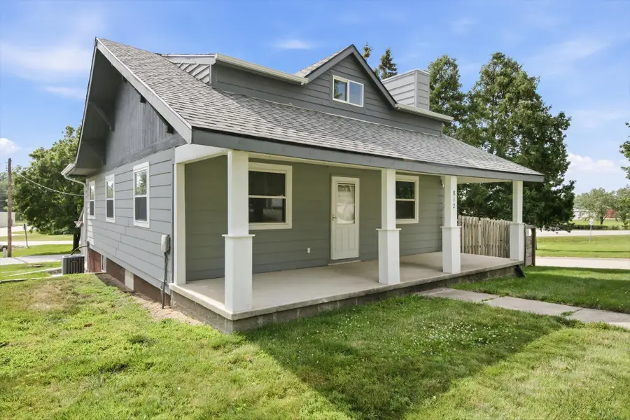 812 N Chestnut Street, Avoca, IA 51521 - #2