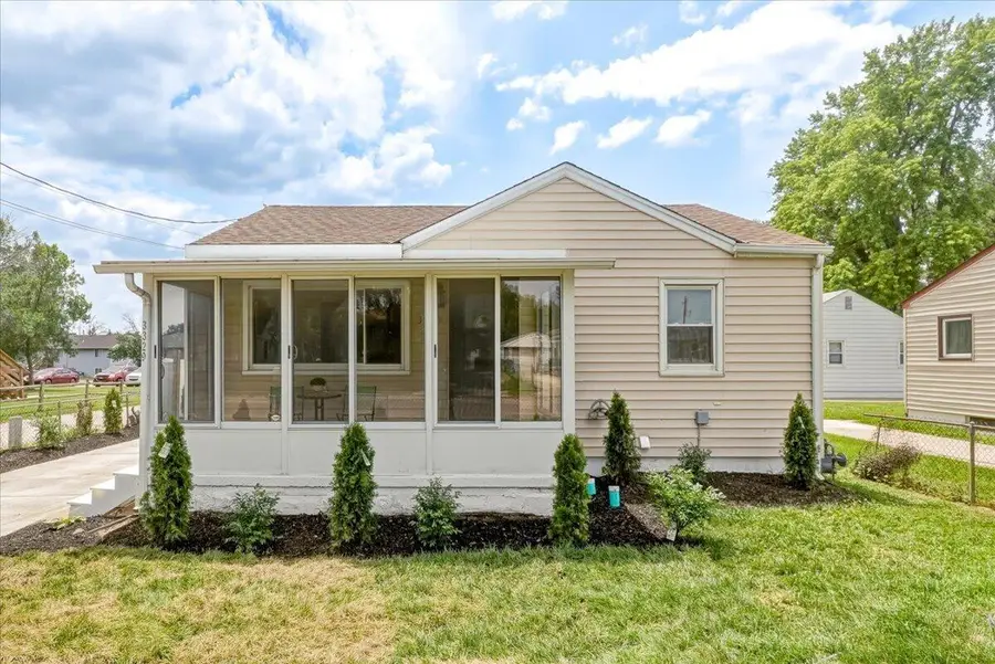 3329 9th Avenue, Council Bluffs, IA 51501 - #2