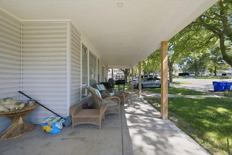 152 S Walnut Street, Avoca, IA 51521 - #3
