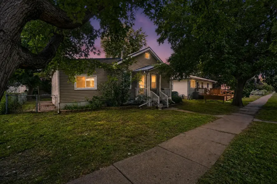 2405 4th Avenue, Council Bluffs, IA 51501 - #2