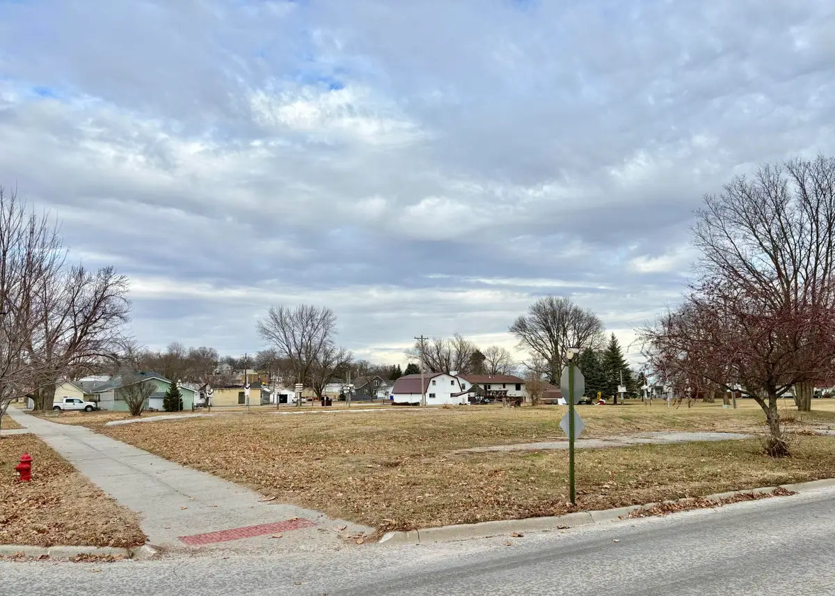 561 S Elm Street, Avoca, IA 51521 - #1