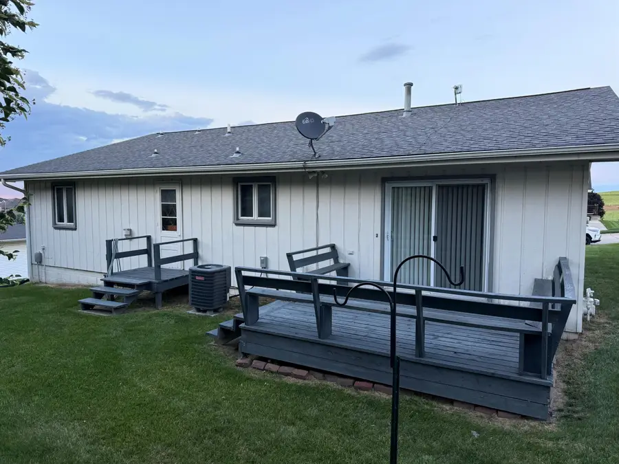 110 Terrel Avenue, Treynor, IA 51575 - #2