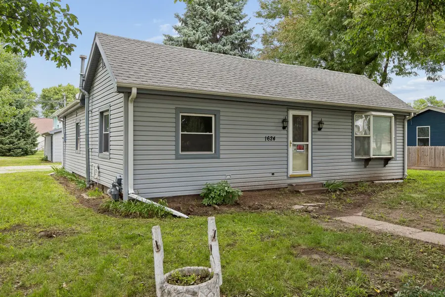 1624 Avenue K, Council Bluffs, IA 51501 - #2