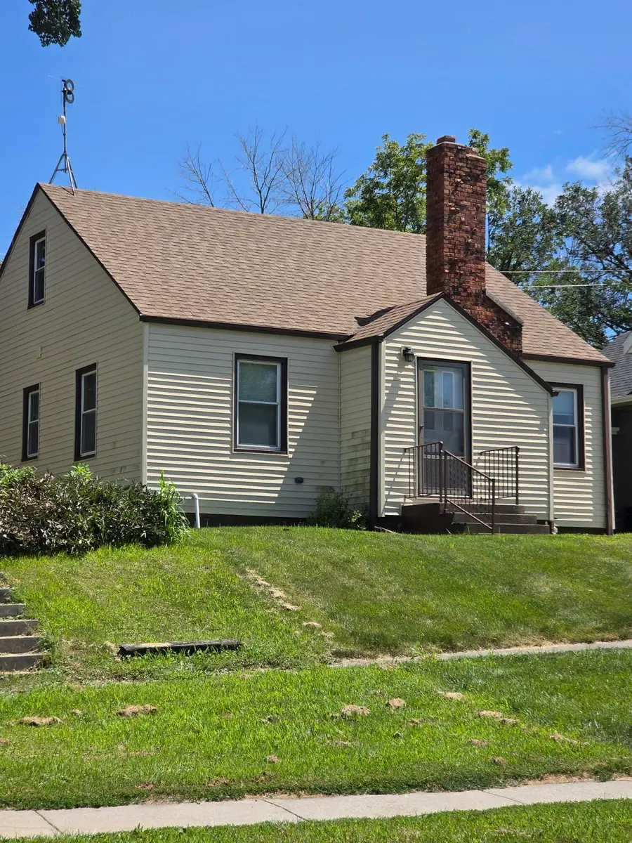 112 N Kearney Street, Oakland, IA 51560 - #3
