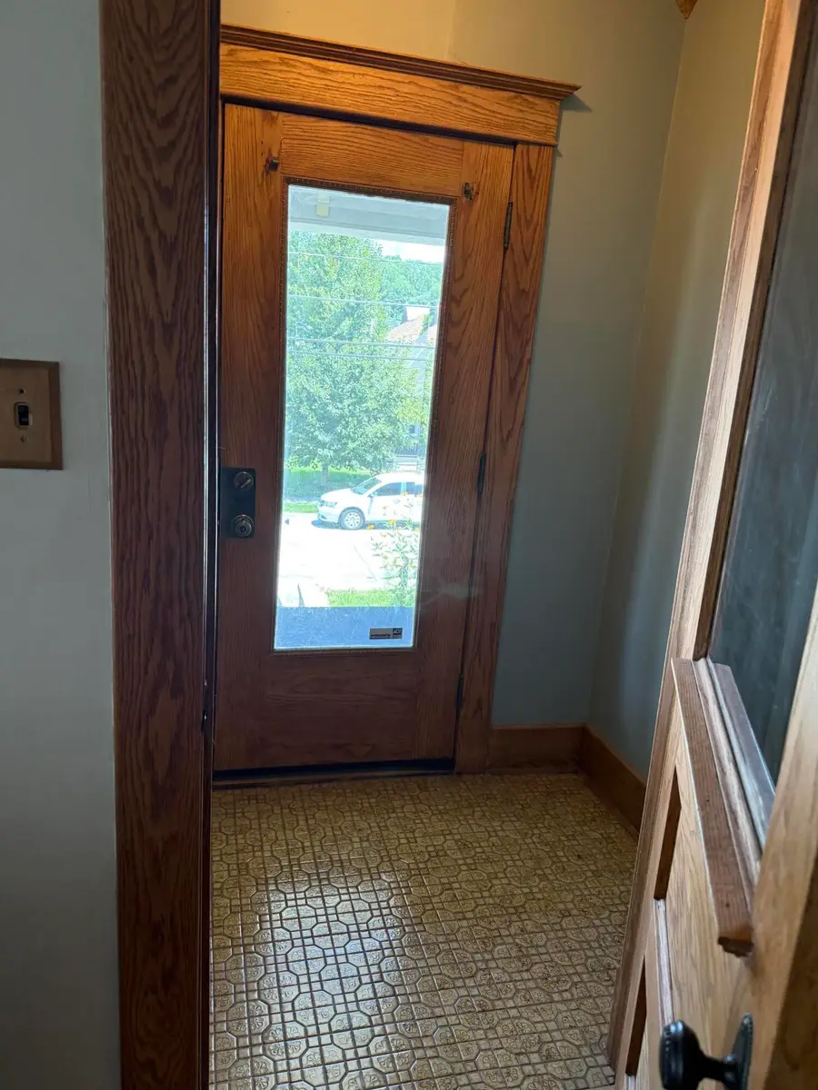 220 Lincoln Avenue, Council Bluffs, IA 51503 - #2