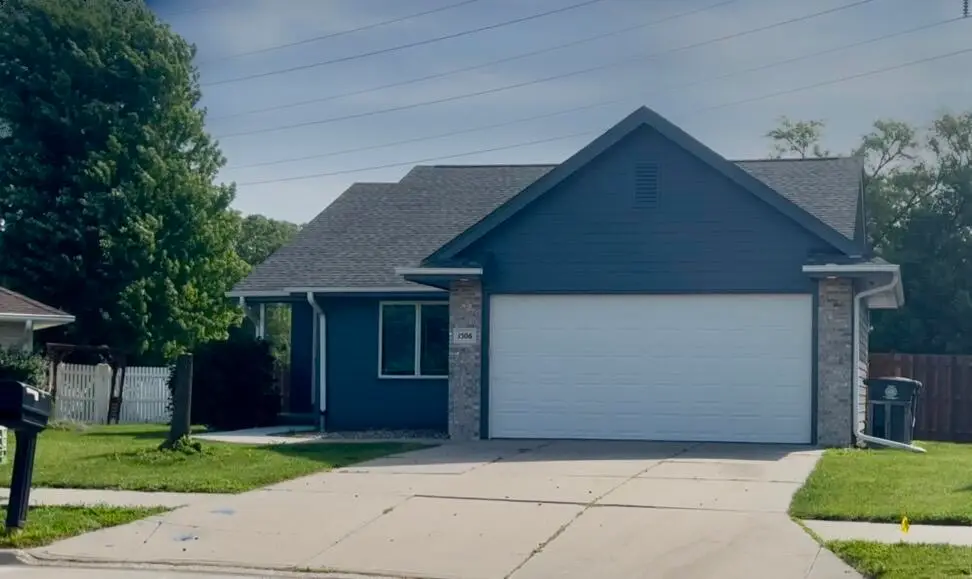 1506 25th Avenue, Council Bluffs, IA 51501 - #1