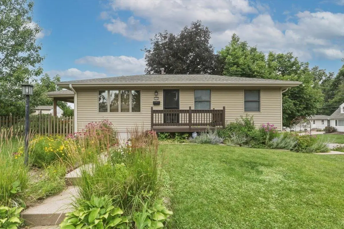 438 S Sierra Drive, Council Bluffs, IA 51503 - #1