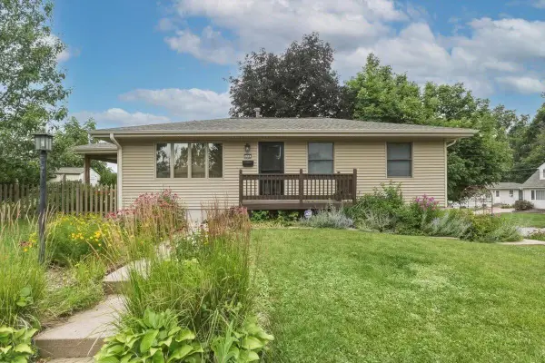 438 S Sierra Drive, COUNCIL BLUFFS, IA 51503