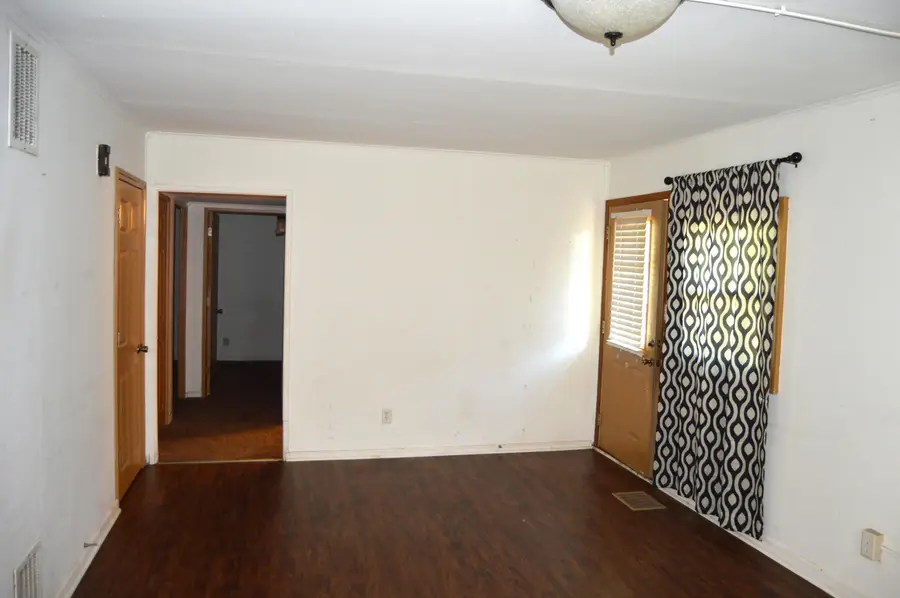 3623 Avenue D, Council Bluffs, IA 51501 - #3