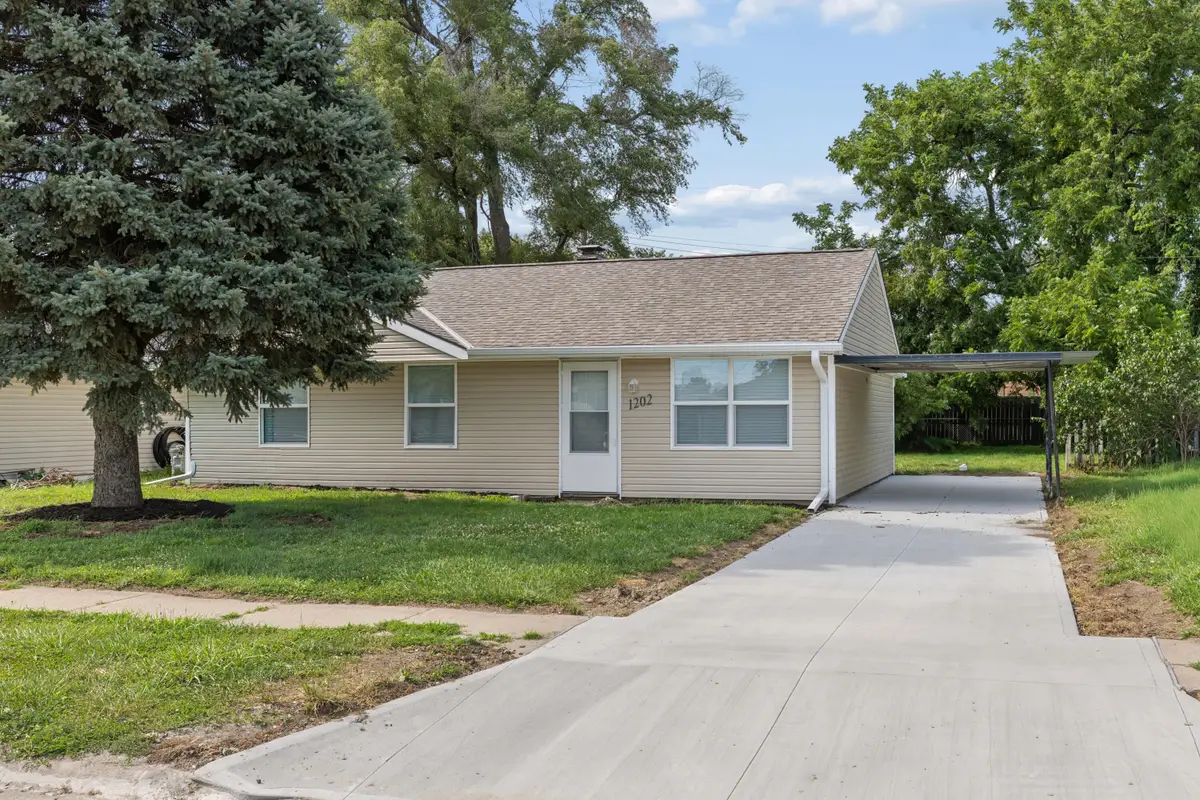 1202 Dorene Boulevard, Carter Lake, IA 51510 - #1