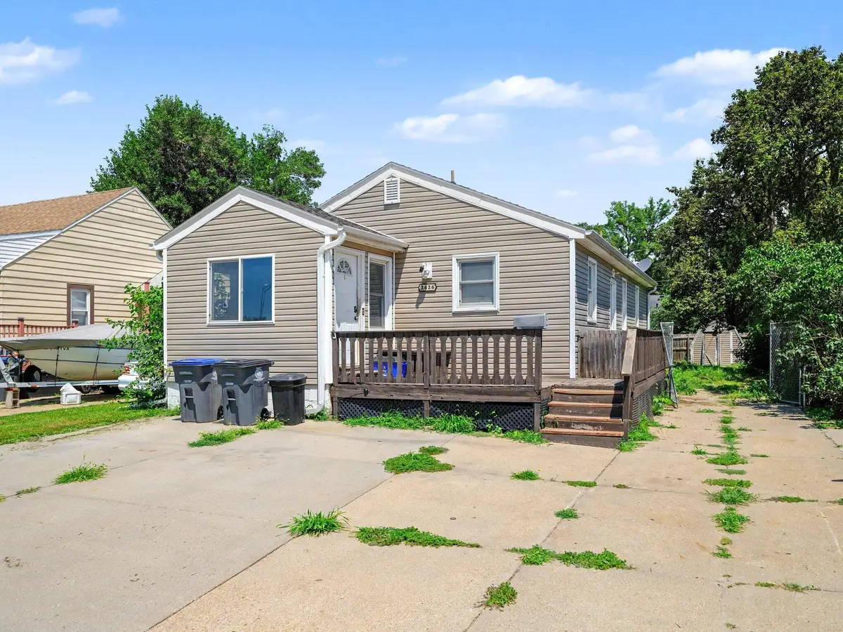 3626 5th Avenue, Council Bluffs, IA 51501 - #1