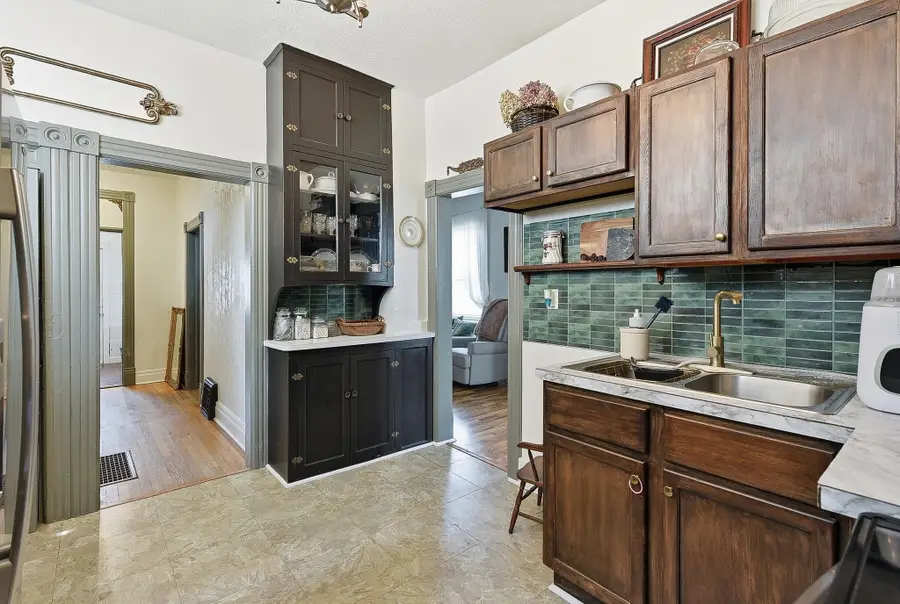 213 16th Avenue, Council Bluffs, IA 51503 - #3