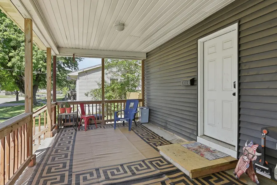 2702 7th Avenue, Council Bluffs, IA 51501 - #3
