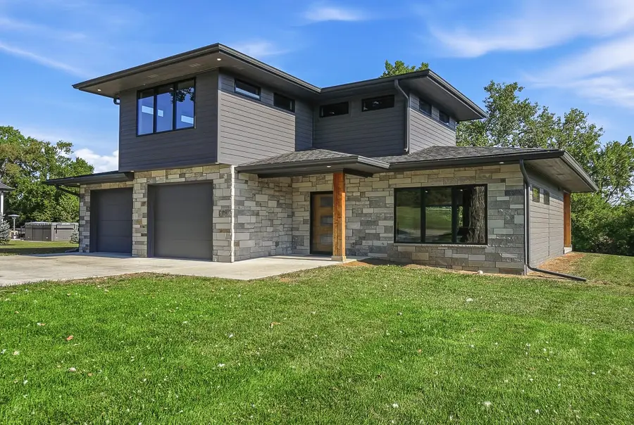 329 Christy Street, Carson, IA 51525 - #3