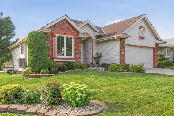 200 Winchester Circle, COUNCIL BLUFFS, IA 51503