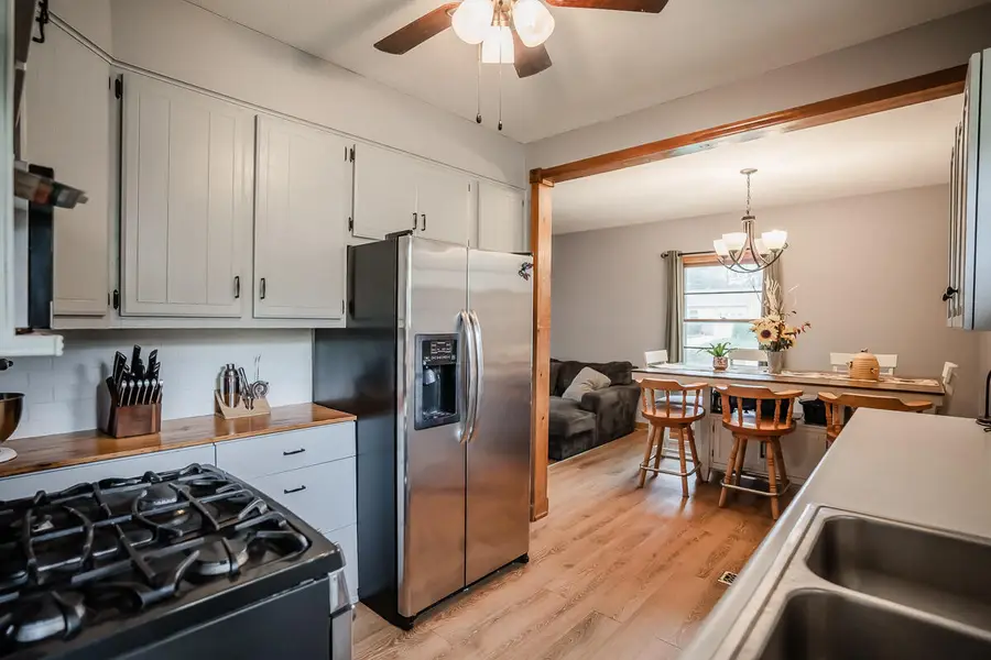 2131 S 38th Avenue, Omaha, NE 68105 - #3