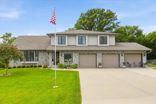 1711 Jennings Avenue, COUNCIL BLUFFS, IA 51503