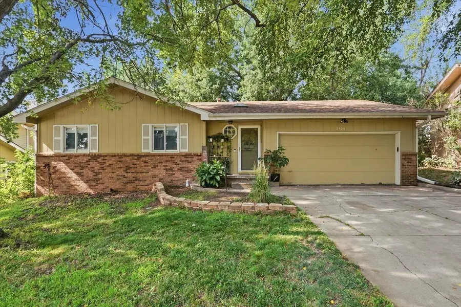 2526 N 130th Street, Omaha, NE 68164 - #2