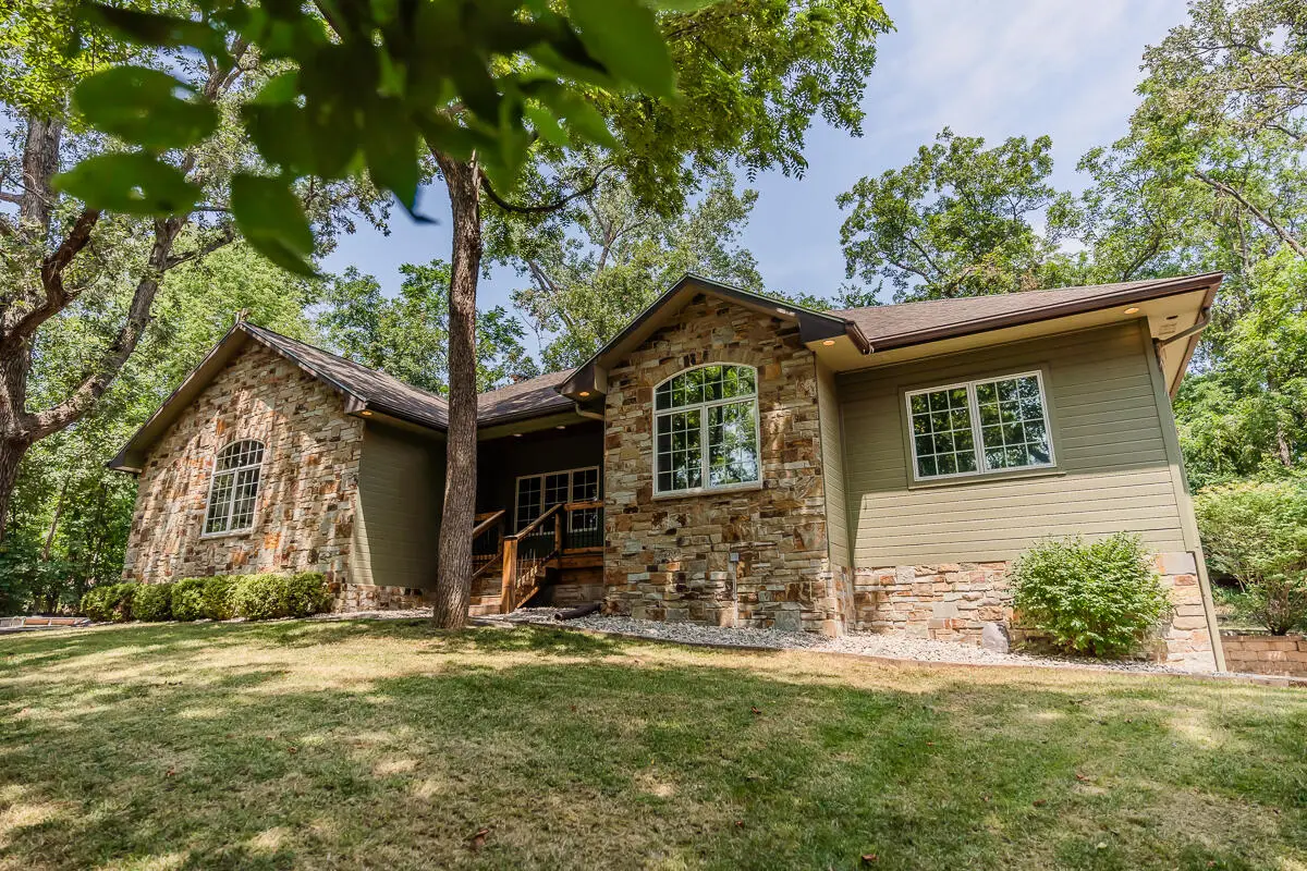 21820 Hawley Road, Glenwood, IA 51534 - #1