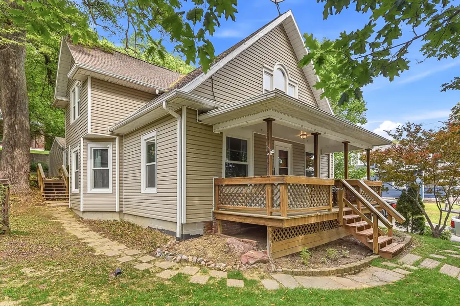 1228 E Washington Avenue, Council Bluffs, IA 51503 - #2