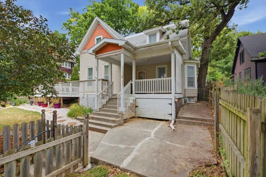 409 Oakland Avenue, Council Bluffs, IA 51503 - #2