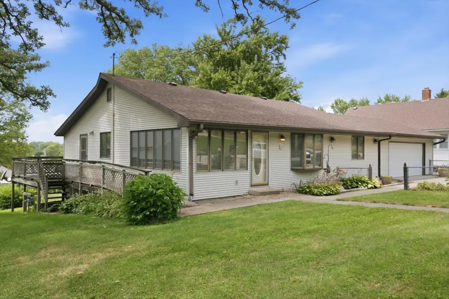 322 Park Street, Oakland, IA 51560 - #3