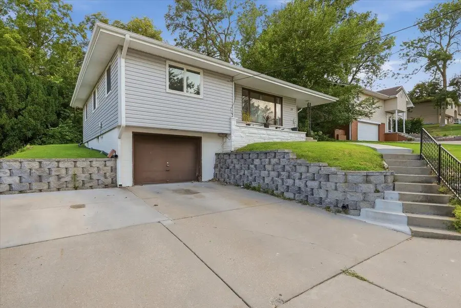139 Happy Hollow Boulevard, Council Bluffs, IA 51503 - #2