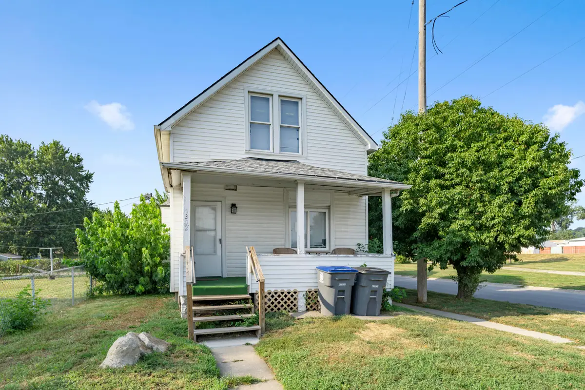 1302 Avenue B, Council Bluffs, IA 51501 - #1