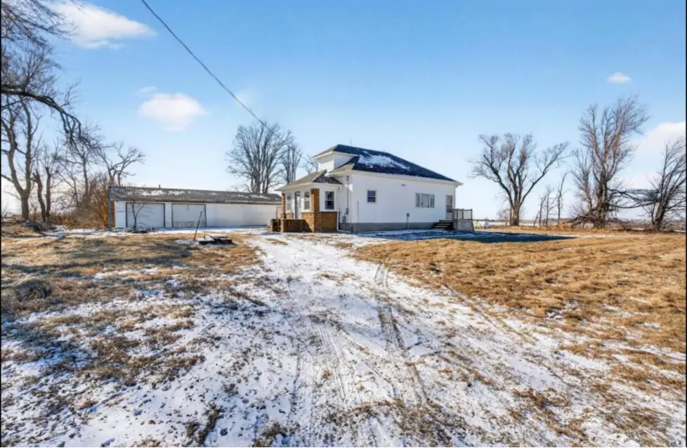 27165 Kimberling Avenue, Glenwood, IA 51534 - Image #1
