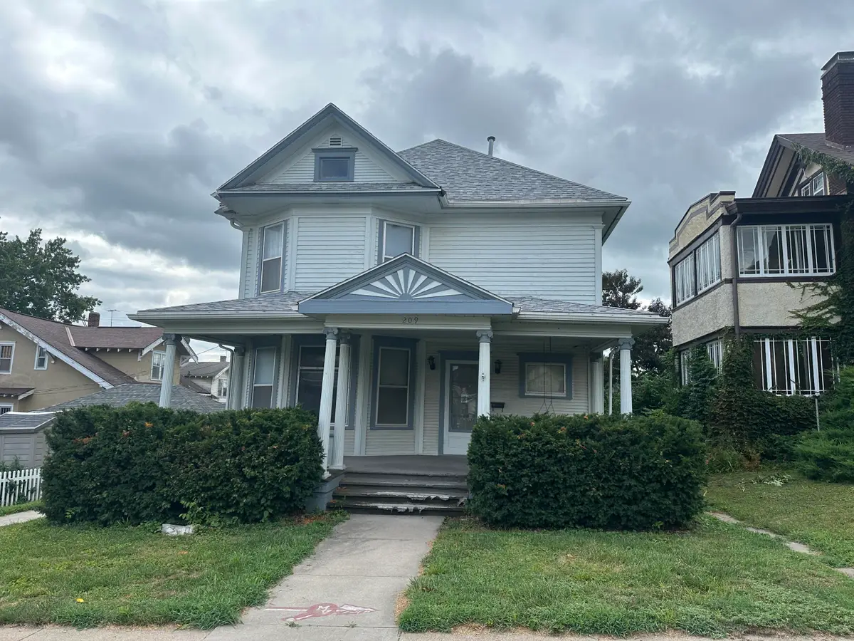 209 N 4th Street, Missouri Valley, IA 51555 - #1