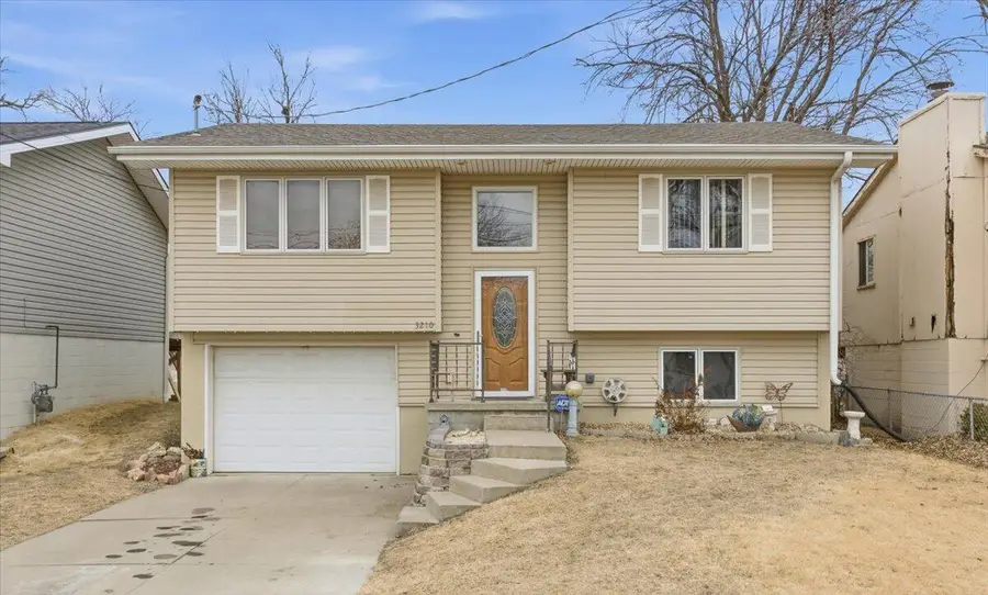 3210 Avenue K, Council Bluffs, IA 51501 - Image #2