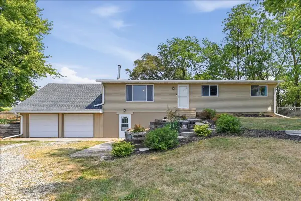 42122 Rosewood Road, AVOCA, IA 51521
