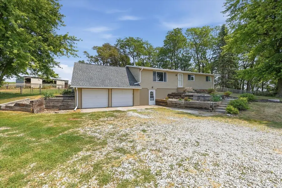 42122 Rosewood Road, Avoca, IA 51521 - #2