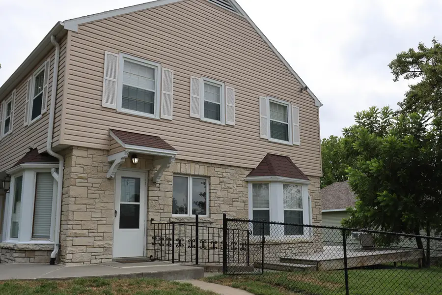 102 High Street, Oakland, IA 51560 - #2