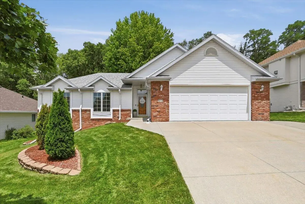 312 Buena Vista Circle, Council Bluffs, IA 51503 - #1