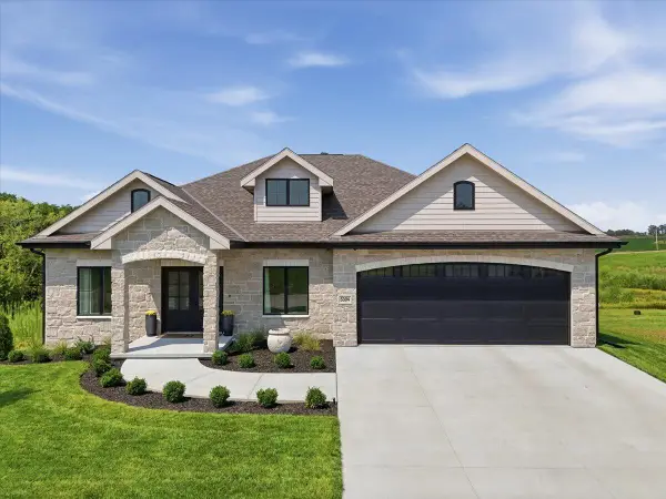 5304 W Ardmore Street, COUNCIL BLUFFS, IA 51503