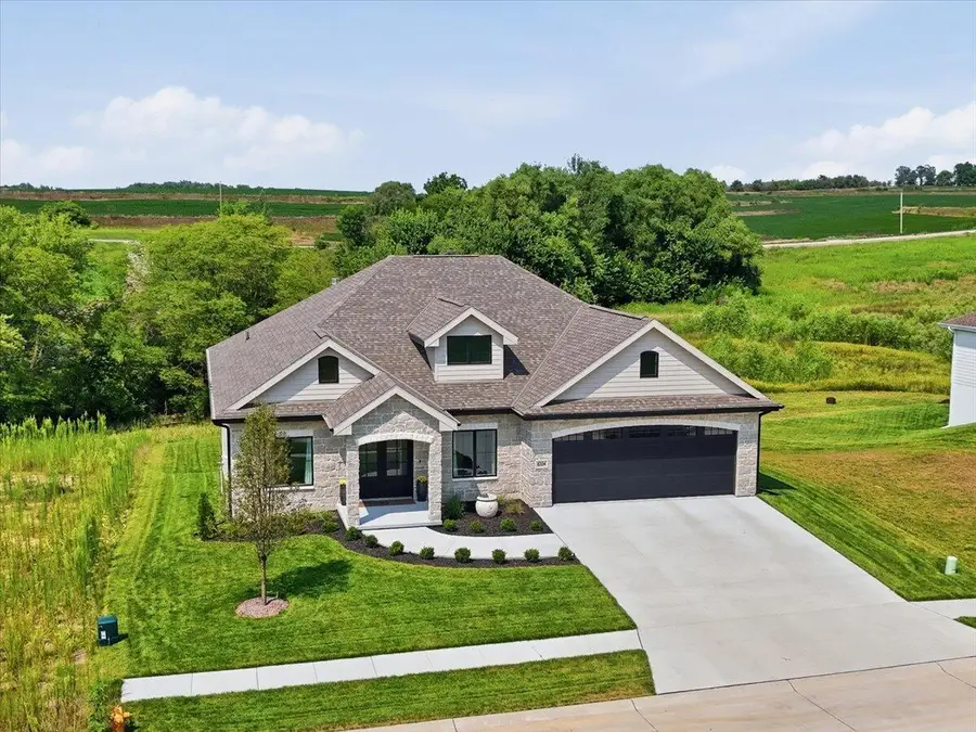 5304 W Ardmore Street, Council Bluffs, IA 51503 - #3