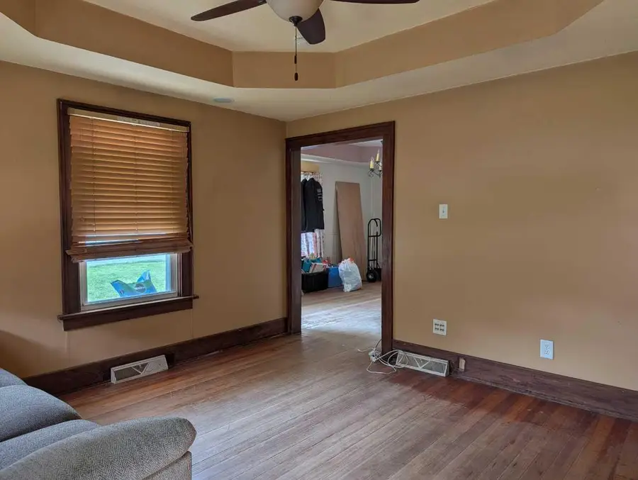 315 E 9th Street, Logan, IA 51546 - #3