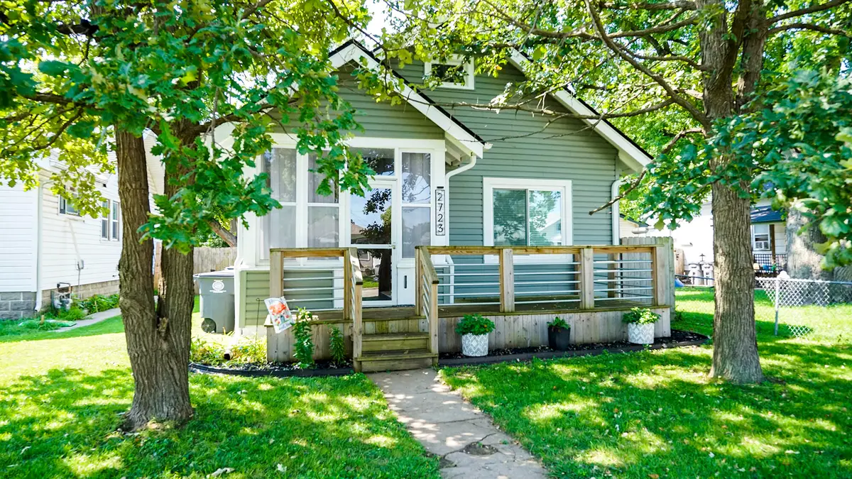 2723 Avenue B, Council Bluffs, IA 51501 - #1